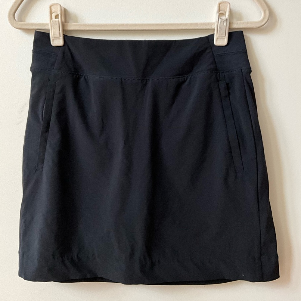 Athleta Brooklyn “16 Skort Black Size 4
